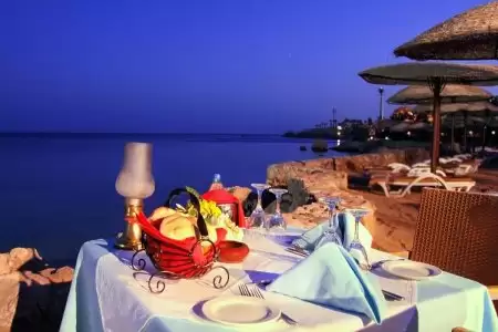 Dinner cruise by boat in sharm el sheikh